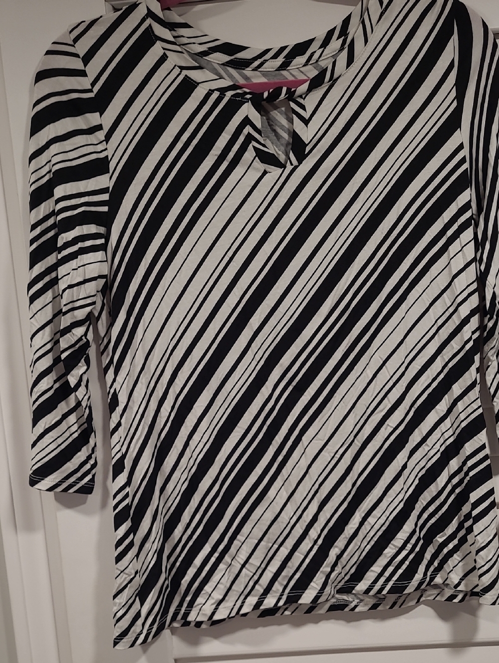 croft & barrow Black and White Diagonal Stripe Long Sleeve Top